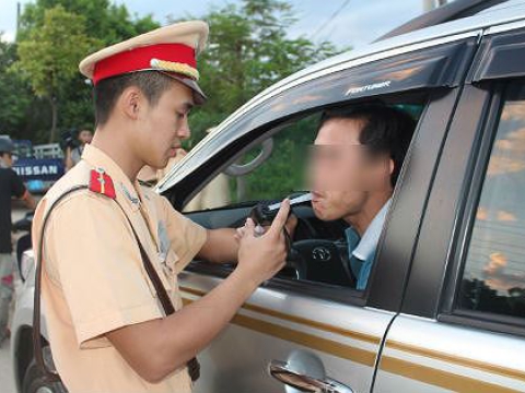 CSGT phát hiện hơn 11.500 tài xế không bằng lái xe